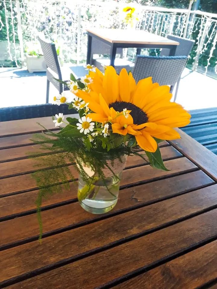 Rustic Sunflowers Table Centrepiece