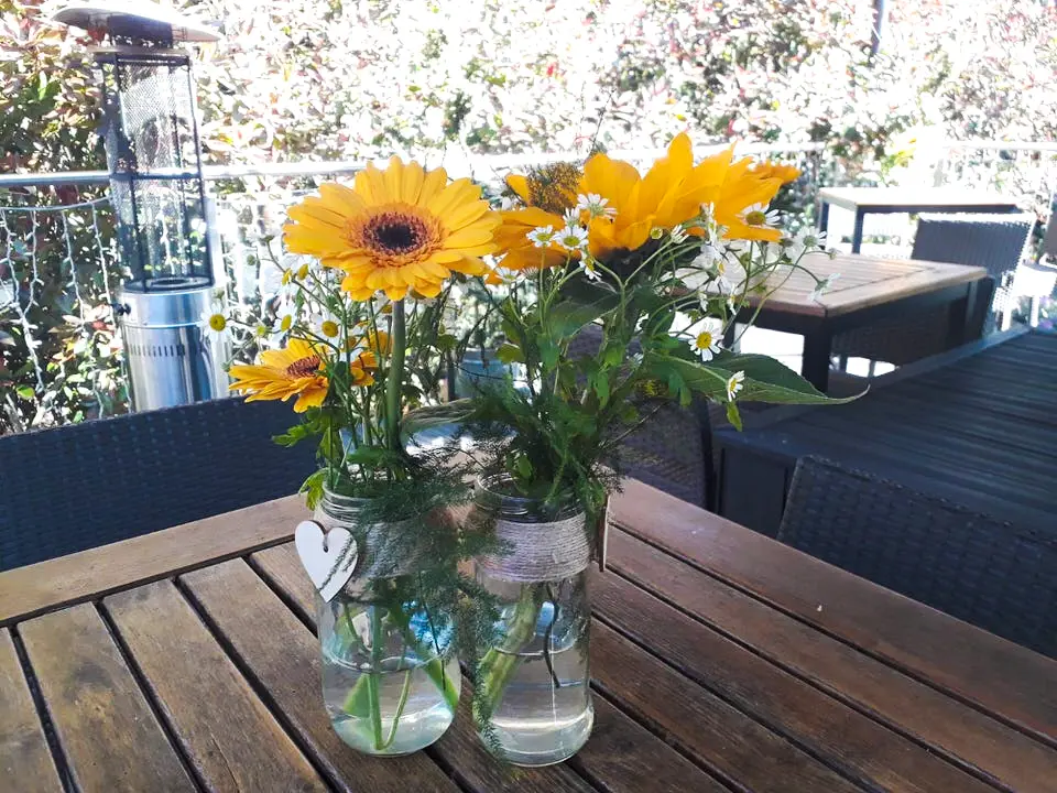 Table Flowers at Allerton Manor Golf Club