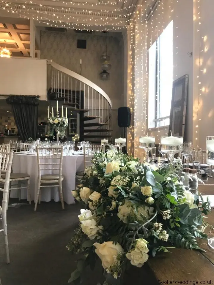 Top Table Flowers at Oh Me Oh My Liverpool