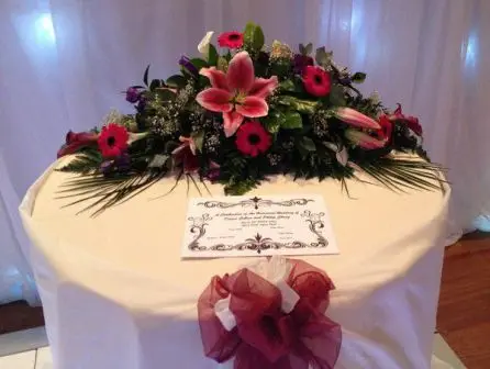 Burgandy and White Calla Lily Registrars Table Arrangement