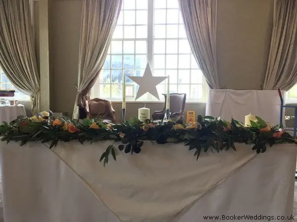Top Table Arrangement of Calla Lilies
